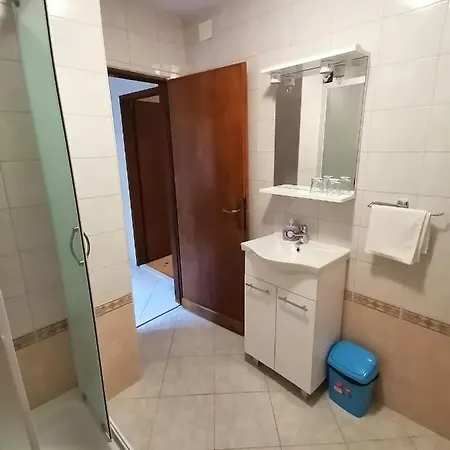 Private Beach And 3*